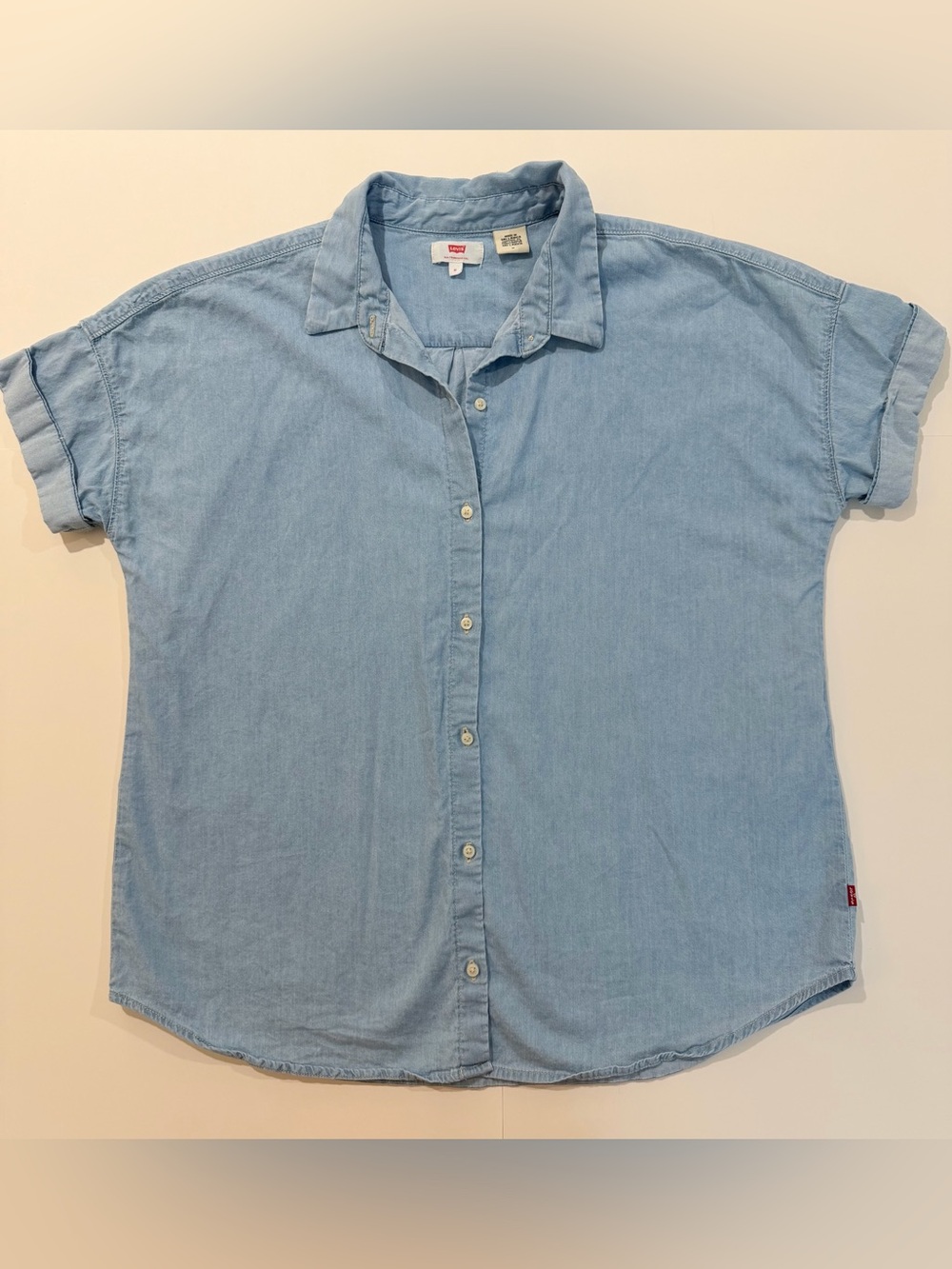 Levi’s Chambray Oversized Short Sleeve Button Down Shirt M